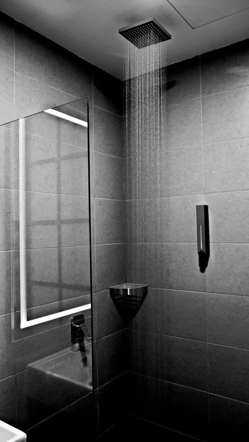 Roomies Suites Batu Ferringhi Exterior foto